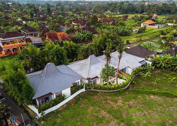 Villa Blue Wave Luxury 3 Bedroom & Private Pool *